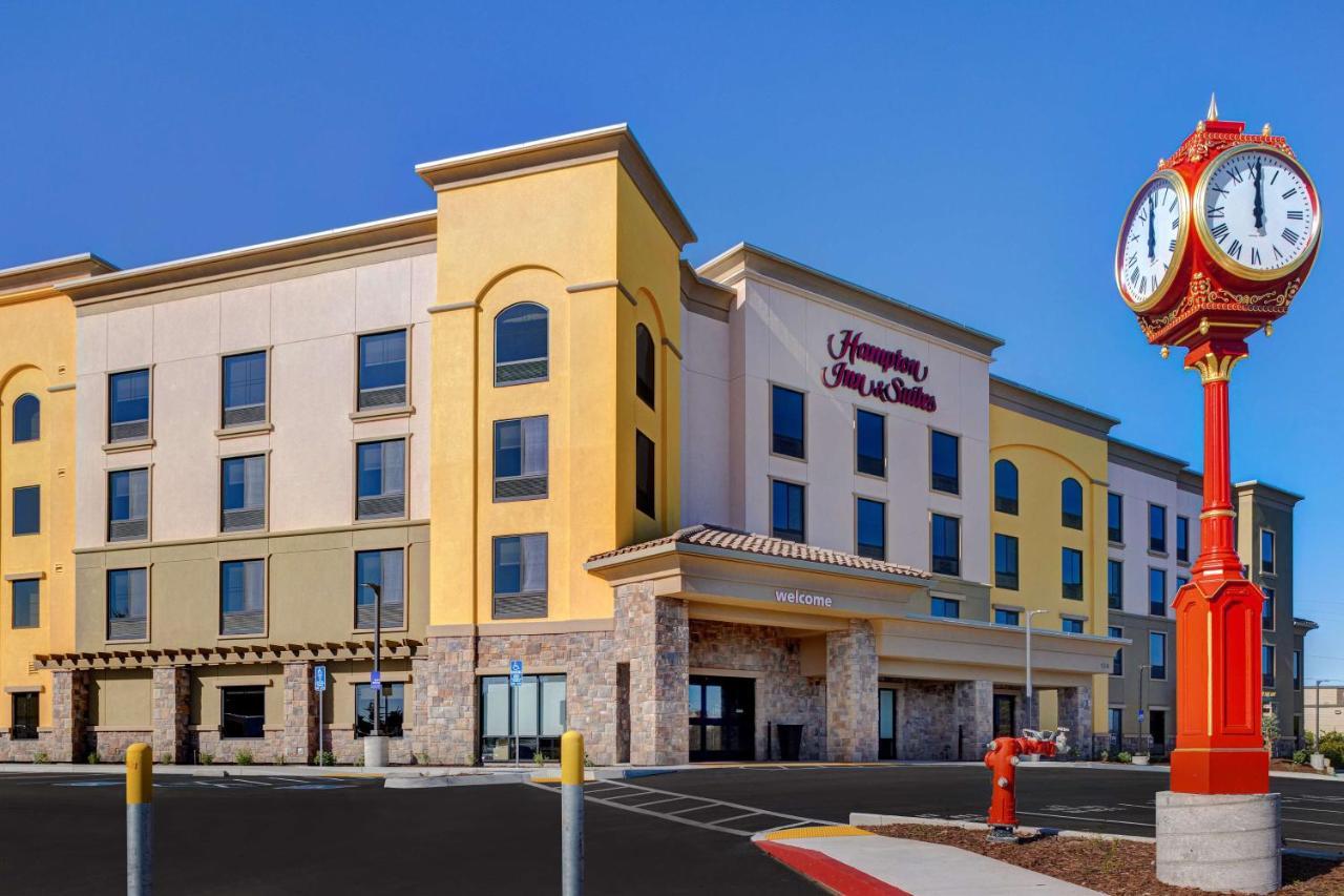 Hampton Inn & Suites مارينا المظهر الخارجي الصورة