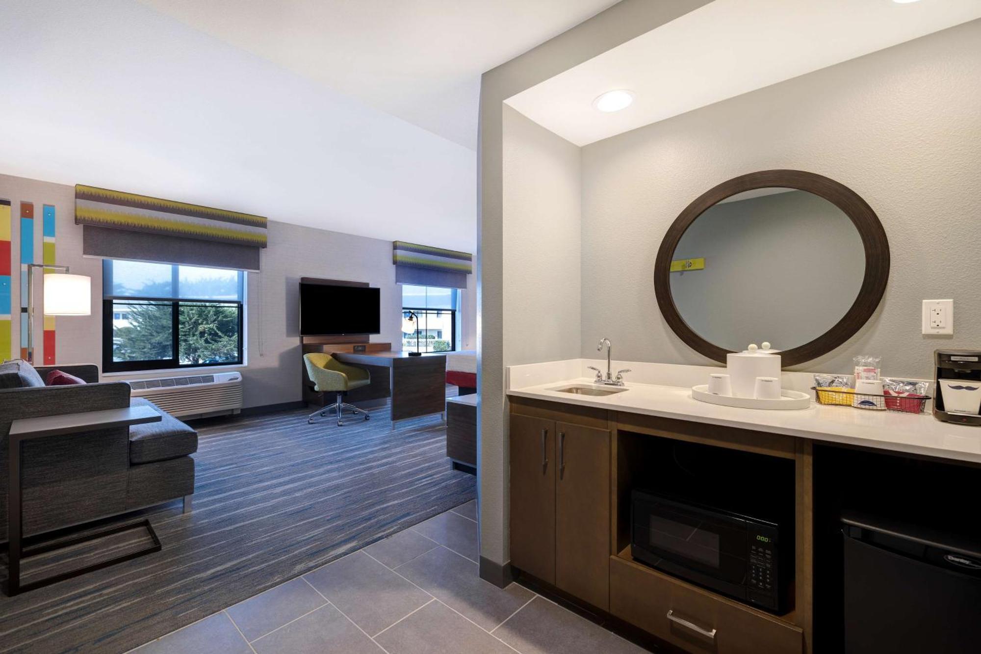 Hampton Inn & Suites مارينا المظهر الخارجي الصورة