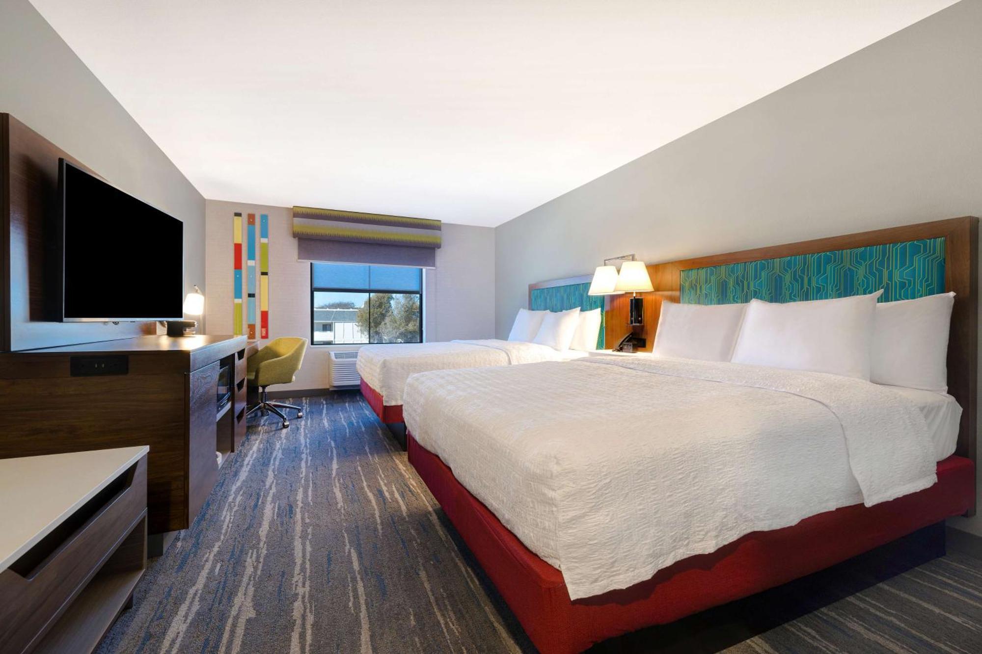 Hampton Inn & Suites مارينا المظهر الخارجي الصورة