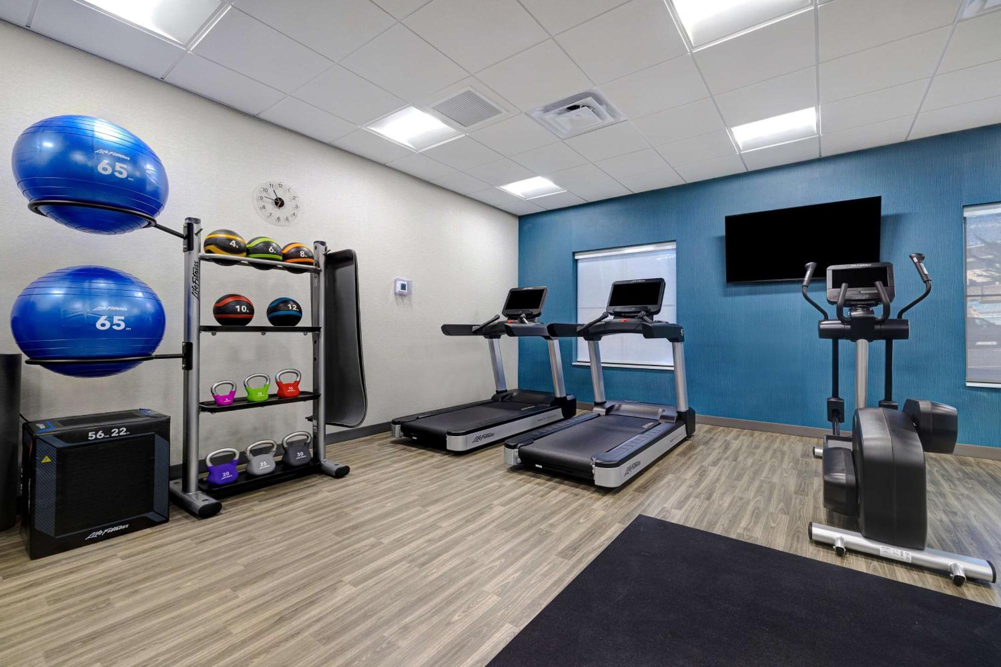 Hampton Inn & Suites مارينا المظهر الخارجي الصورة